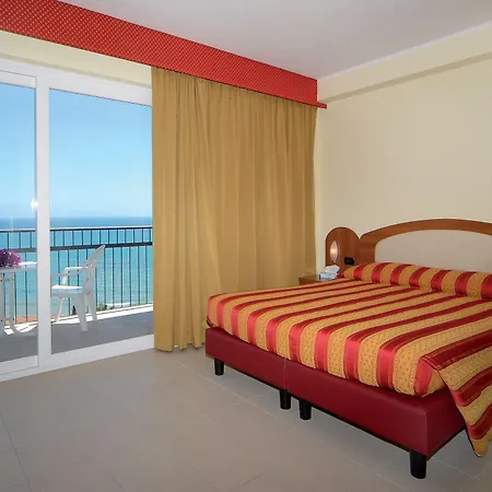 Piccolo 디아노마리나