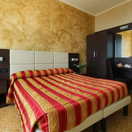 Piccolo Hotel Diano Marina