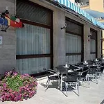匹克罗酒店 3*