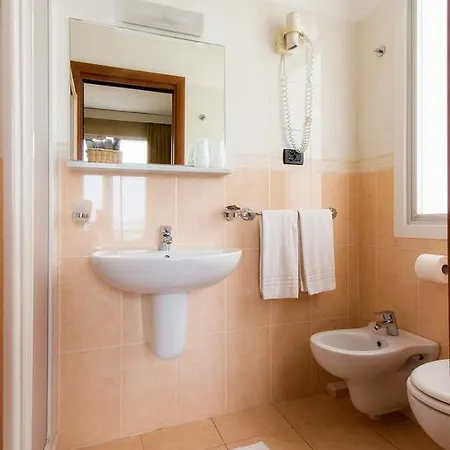 Piccolo Hotel Diano Marina