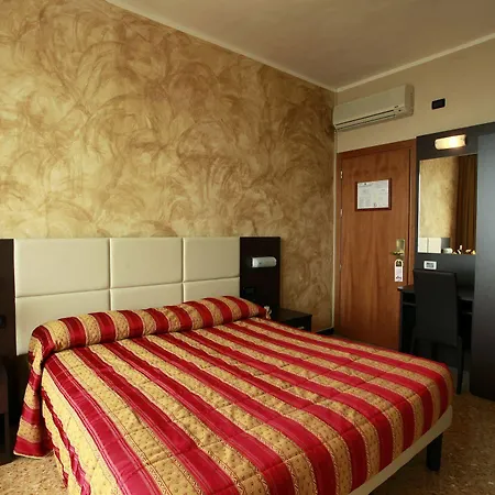 Piccolo Hotel 3*