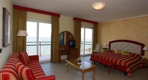 Piccolo 3* Diano Marina